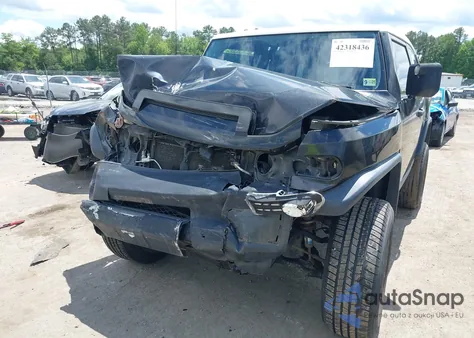 2008 Toyota Fj Cruiser z USA, uszkodzony, nr VIN JTEZU11F88K006628